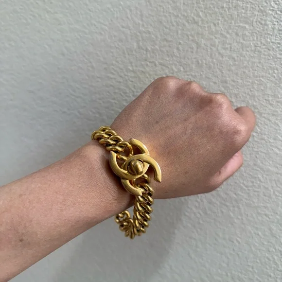 CHANEL CC Turnlock Gold Chain Bracelet